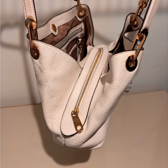 Michael Kors white Shoulder Bag - Picture 3 of 6